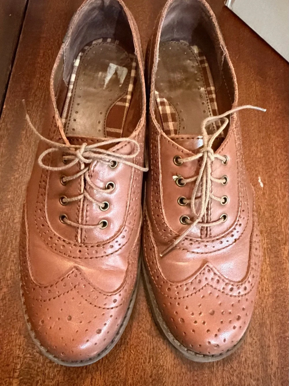 G.H. Bass Leather Wingtip Oxfords Vintage Brown Brogue Lace Up Shoes Women's 8.5